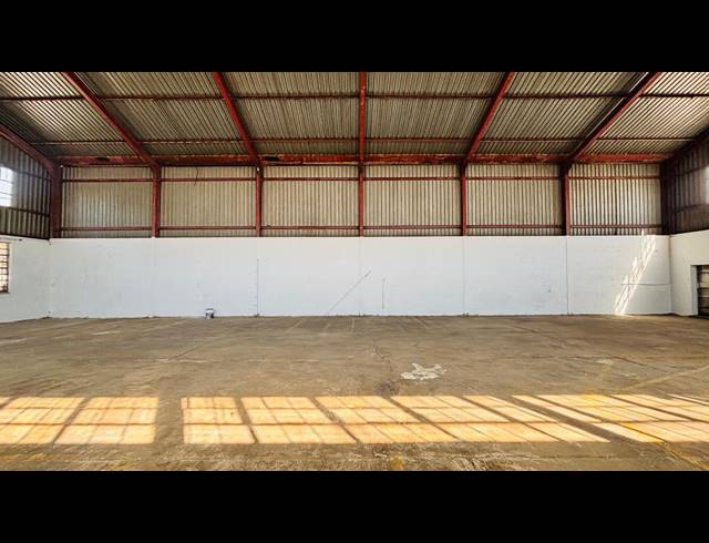 350M² WAREHOUSE TO LET IN ROODEPOORT CENTRAL